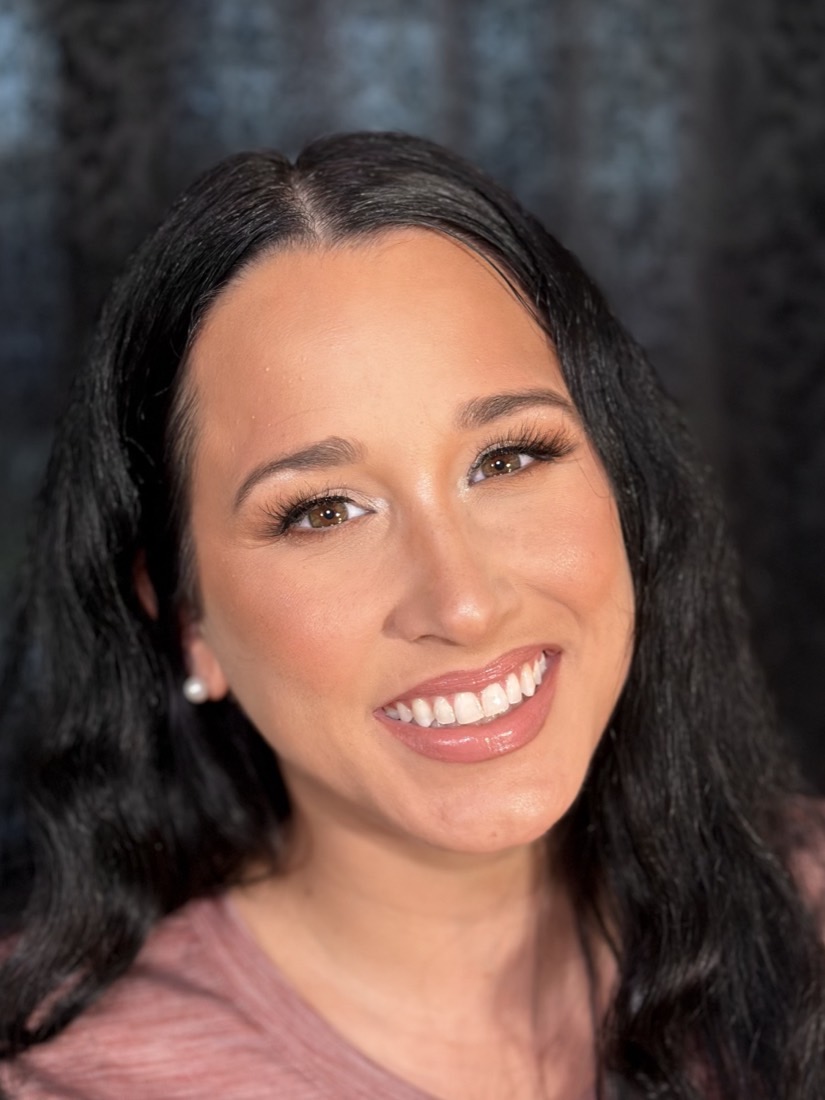 Natural glam makeup with a bright smile — DS Artistry client